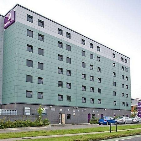 Premier Inn London Elstree / Борхамуд Екстериор снимка